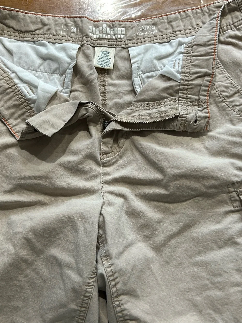 Men’s Urban Pipeline Cargo Shorts Size 34